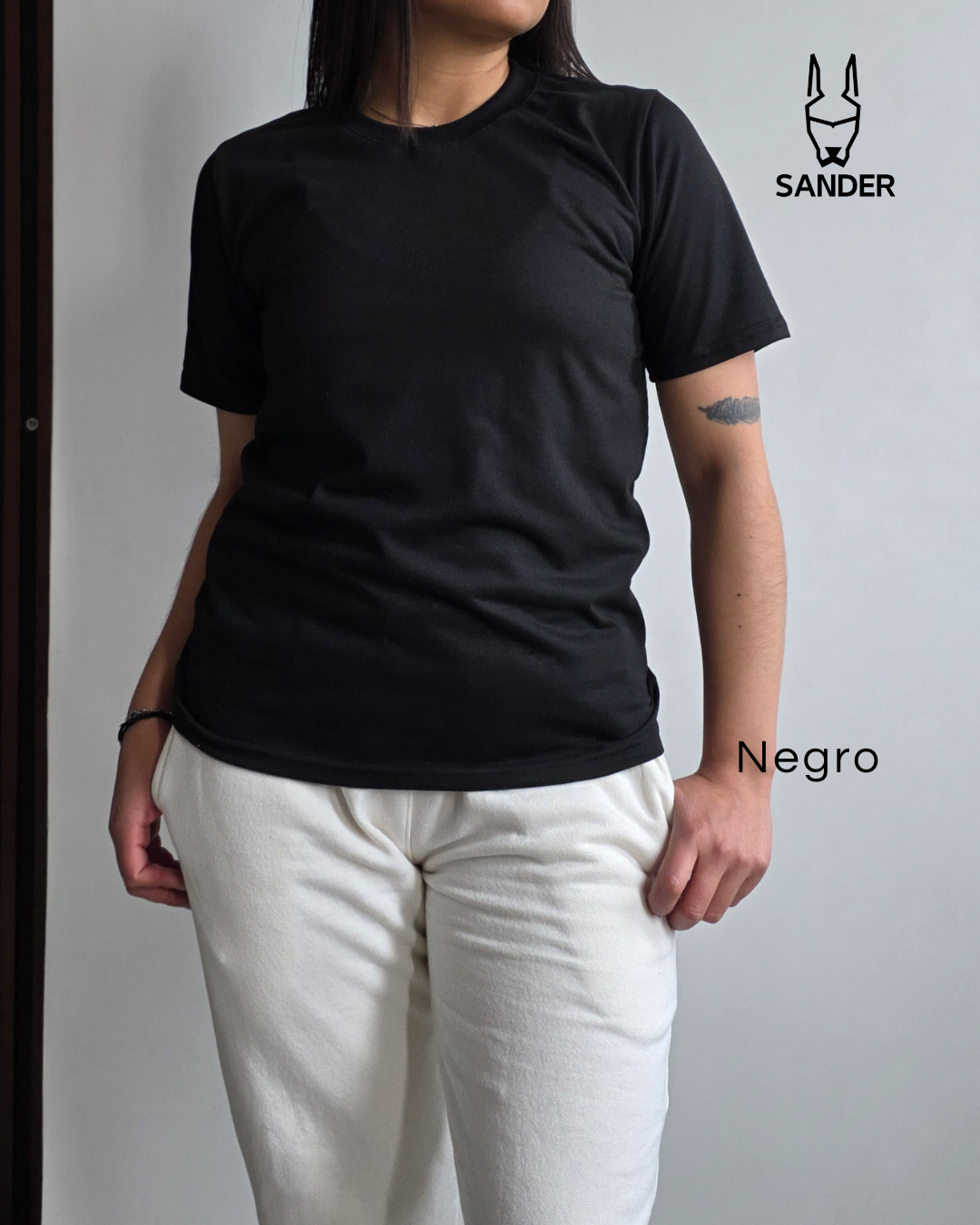 Camiseta Básica - Mujer